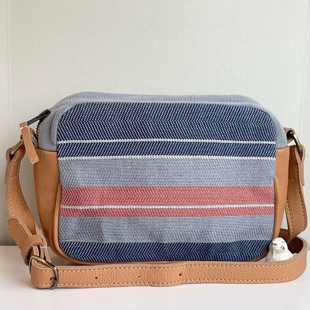 Mercado Global Cotton/Genuine Leather Crossbody Bag